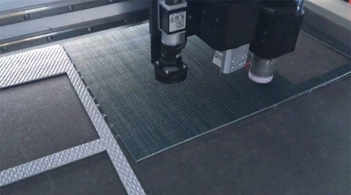 Compound Carpet Vibrating Knife Cutting